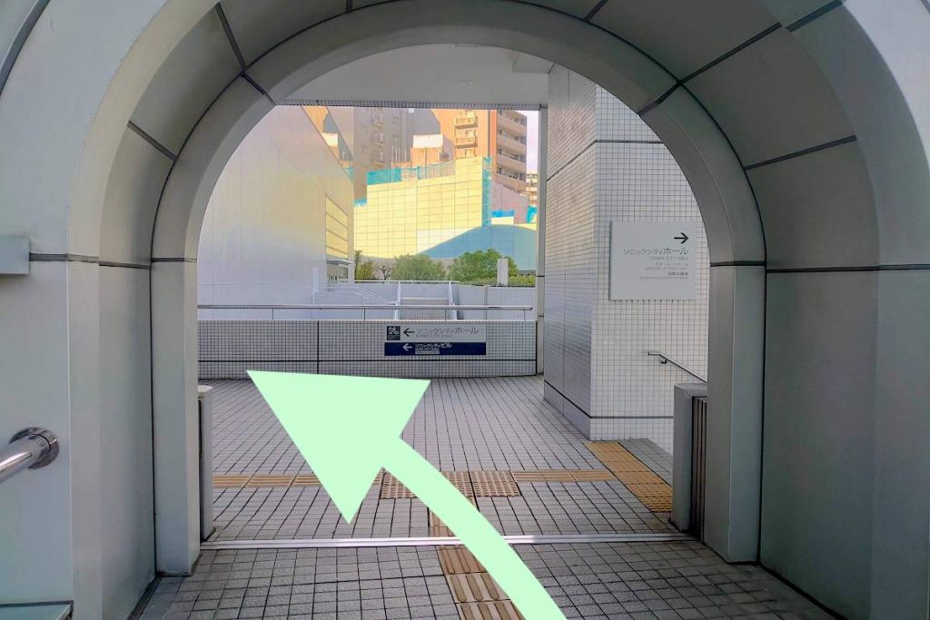 埼玉新都市交通ニューシャトル大宮駅から大宮ソニックシティへのアクセス画像9