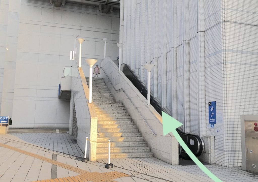 横須賀駅から横須賀芸術劇場へのアクセス画像9