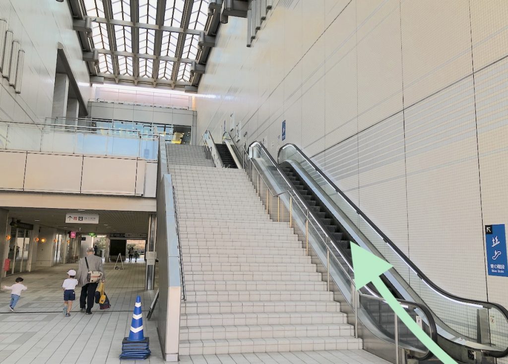 横須賀駅から横須賀芸術劇場へのアクセス画像10