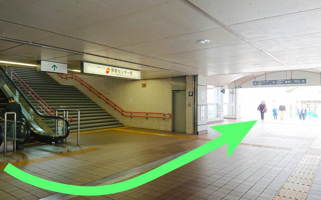 多摩モノレール多摩センター駅からパルテノン多摩(多摩市立複合文化施設)へのアクセス画像3