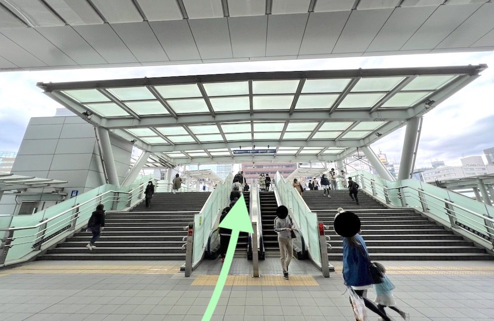 新横浜駅から日産スタジアム(横浜国際総合競技場)へのアクセス画像6