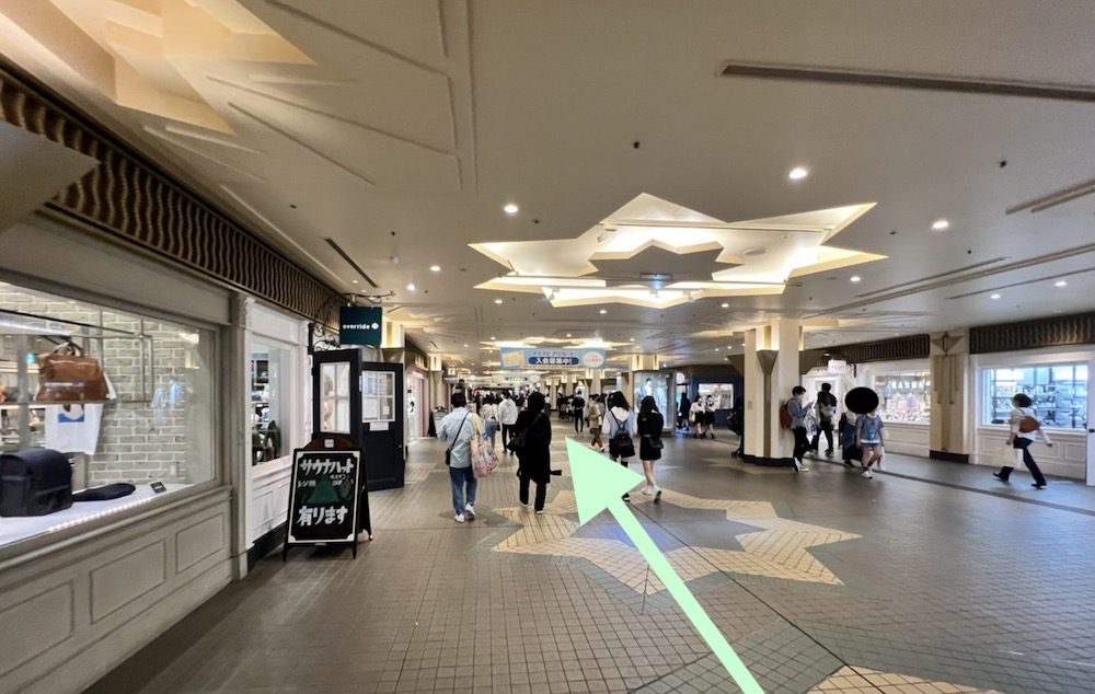 JR舞浜駅(イクスピアリ内を通る行き方)から舞浜アンフィシアターへのアクセス画像6
