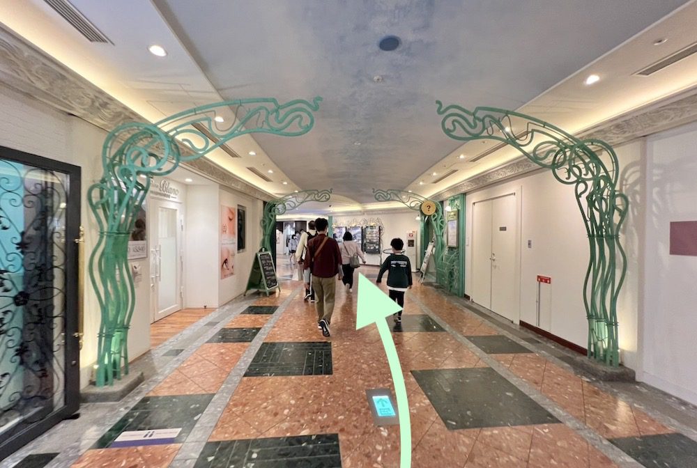 JR舞浜駅(イクスピアリ内を通る行き方)から舞浜アンフィシアターへのアクセス画像12