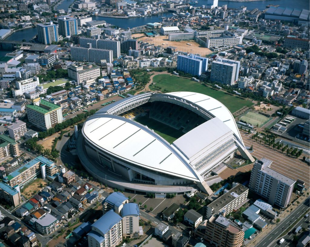 ノエビアスタジアム神戸(神戸市御崎公園球技場)の外観画像