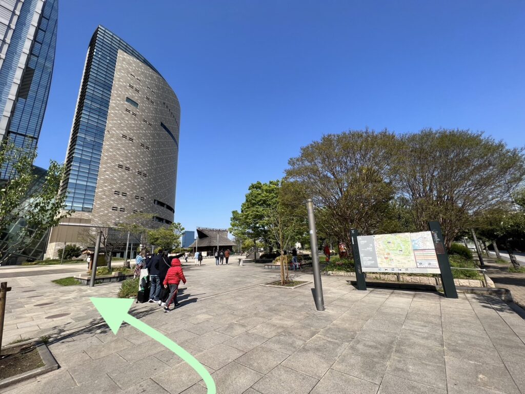 NHK大阪ホールのアクセス画像4