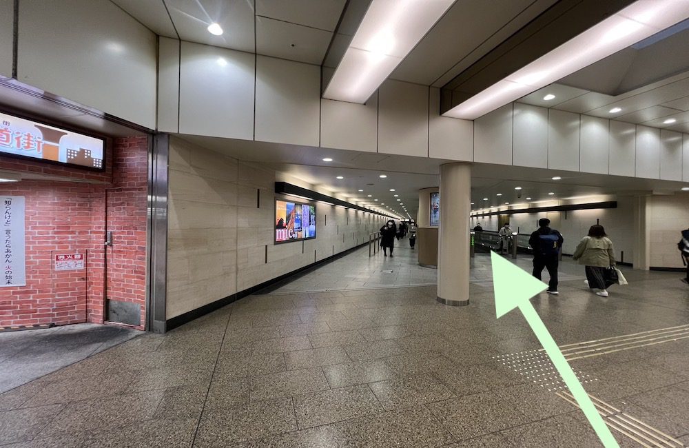 JR線大阪駅御堂筋から梅田芸術劇場へのアクセス画像5