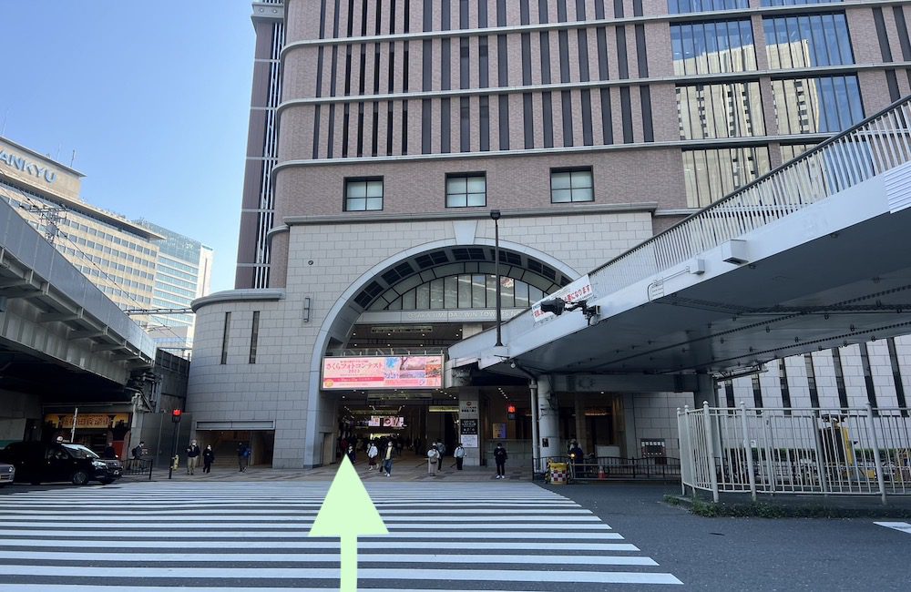 JR線大阪駅御堂筋から梅田芸術劇場へのアクセス画像3