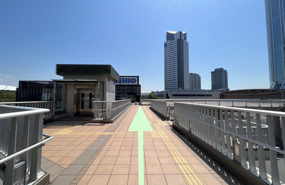大阪メトロ中央線コスモスクエア駅からインテックス大阪へのアクセス画像8