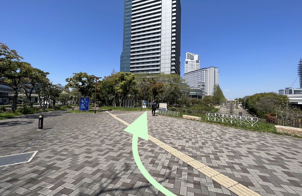 大阪メトロ南港ポートタウン線中ふ頭駅からインテックス大阪へのアクセス画像6