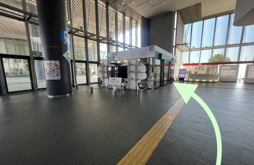 大阪メトロ南港ポートタウン線トレードセンター駅からインテックス大阪へのアクセス画像5